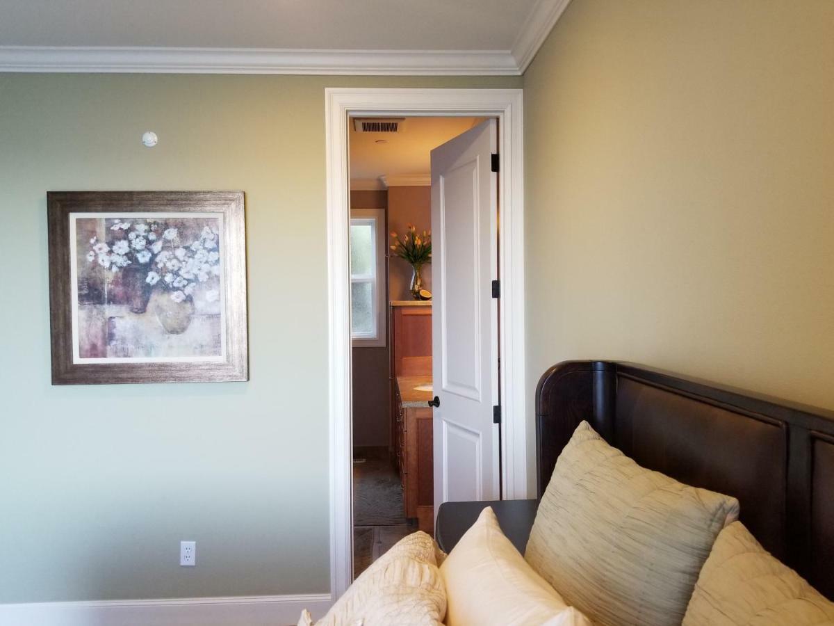 Redondo Waterfront House With A Private Room Federal Way Exterior photo